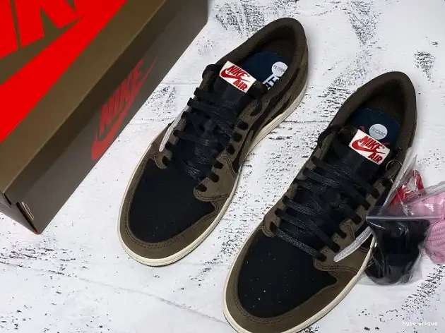 HYPE x Air OG Travis Low Mocha SP Jordan Scott 1 Dark CQ4277-001 0623